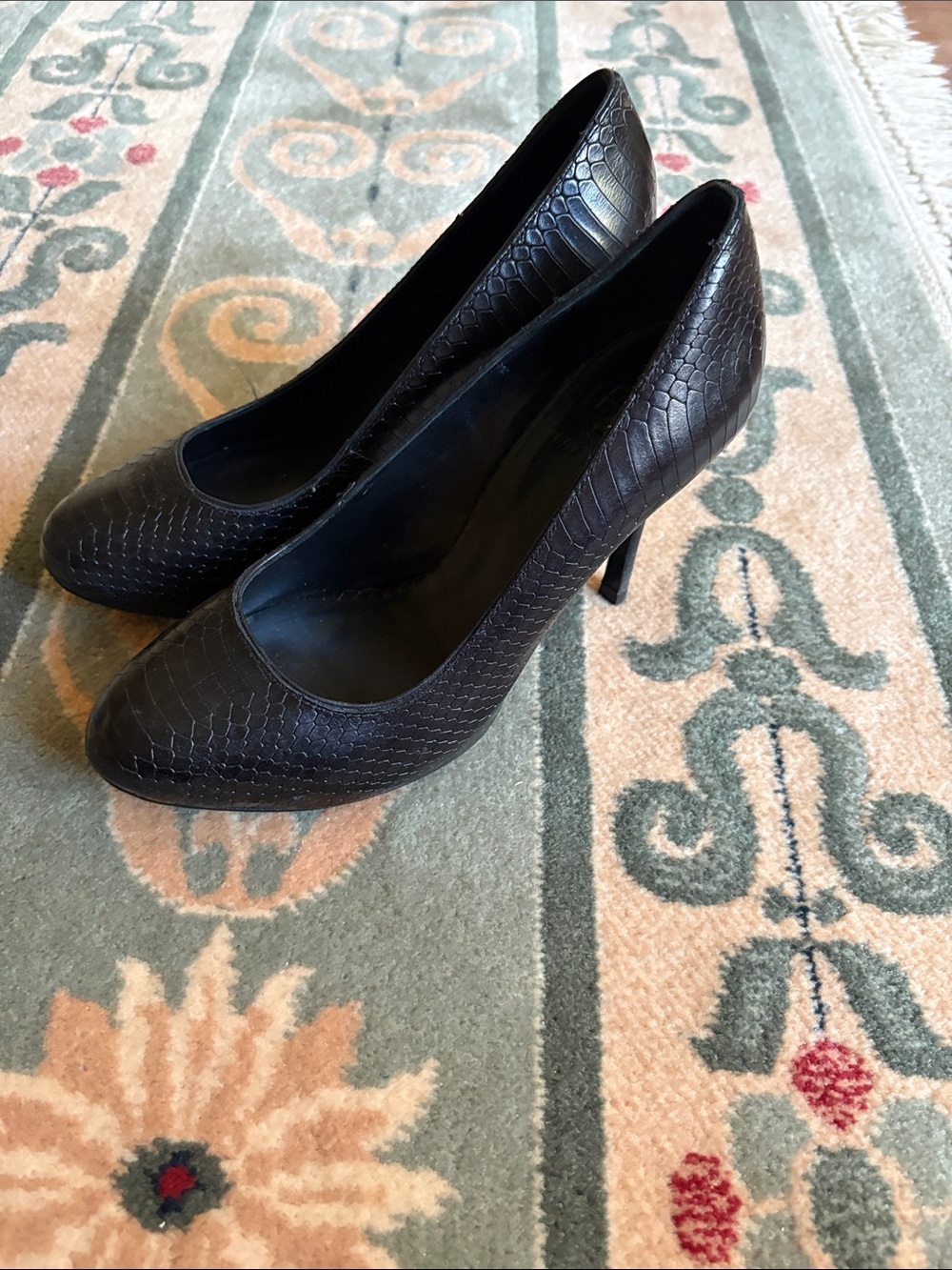 Tory Burch Black Textured Heel Pumps